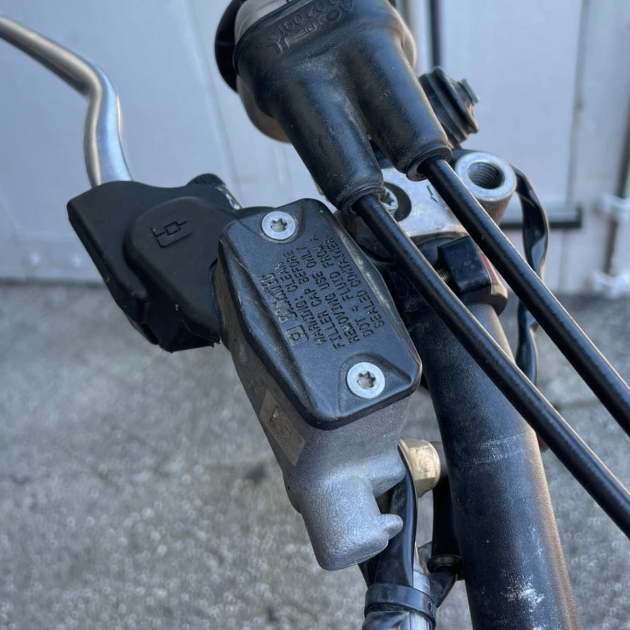 CNC-gefräster Brems- und Kupplungsdeckel aus Aluminium für GasGas EC und Husqvarna TE/FE Modelle – verschiedene Farben