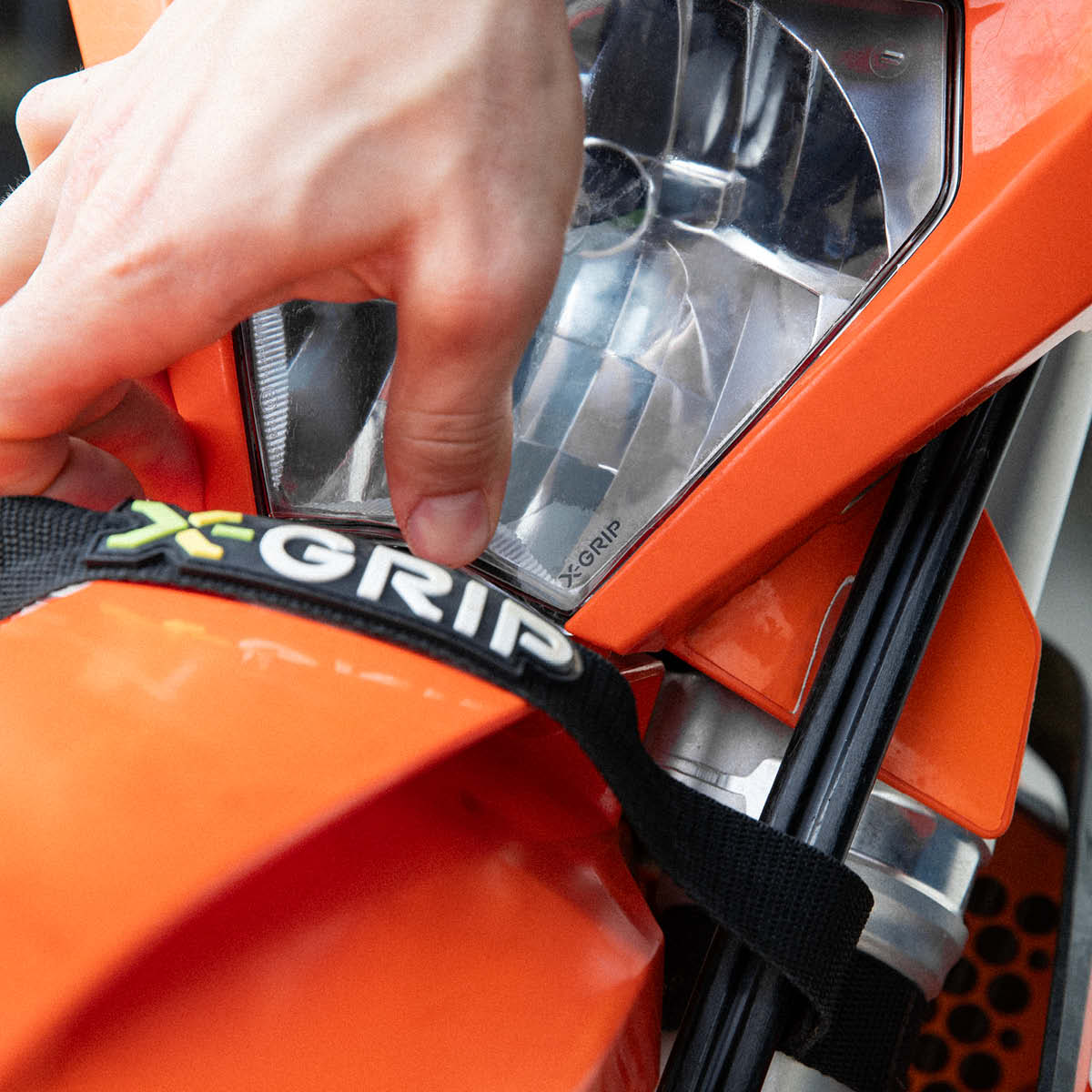 X-GRIP Scheinwerfer-Schutzfolie für KTM 2024-2026 – Ansicht 4